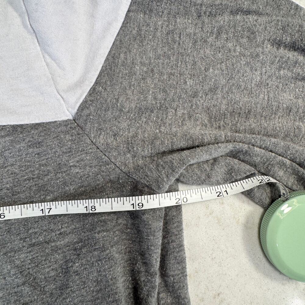 Hollister Colorblock Long Sleeve Tee Women’s Large Logo Y2K Inspired Streetwear - Picture 13 of 16